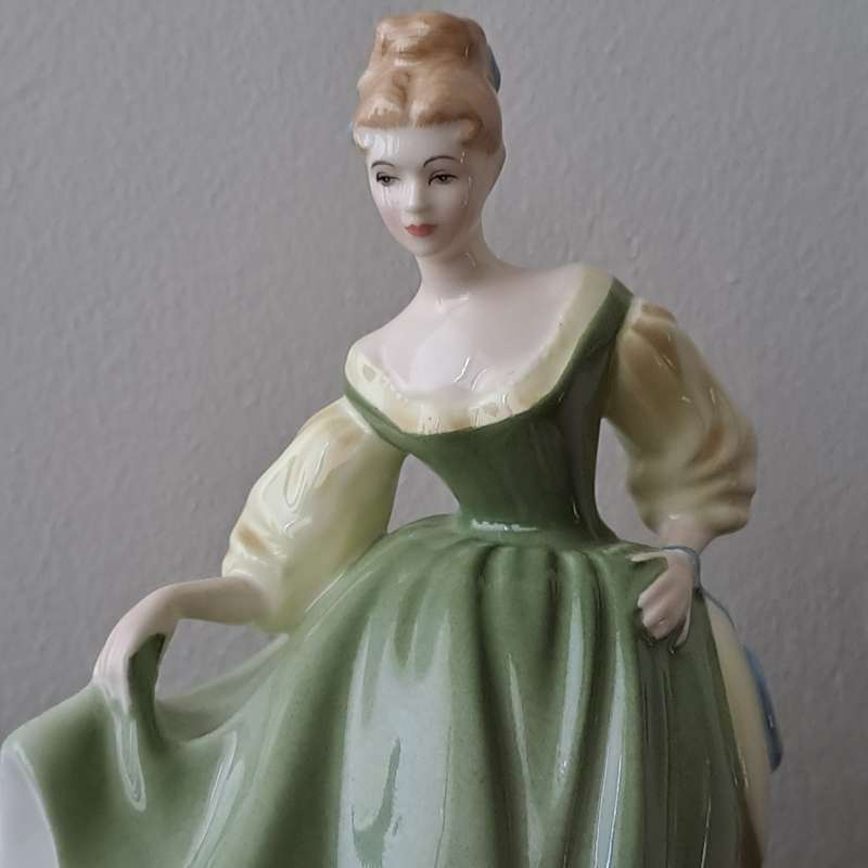 Royal Doulton Figurine 'My Fair Lady' HN2193
