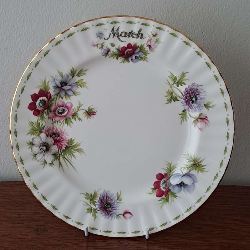 Royal Albert Flower Of the Month Plate 'March'