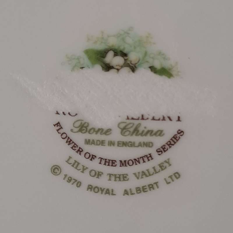 Royal Albert Flower Of the Month Plate 'May'