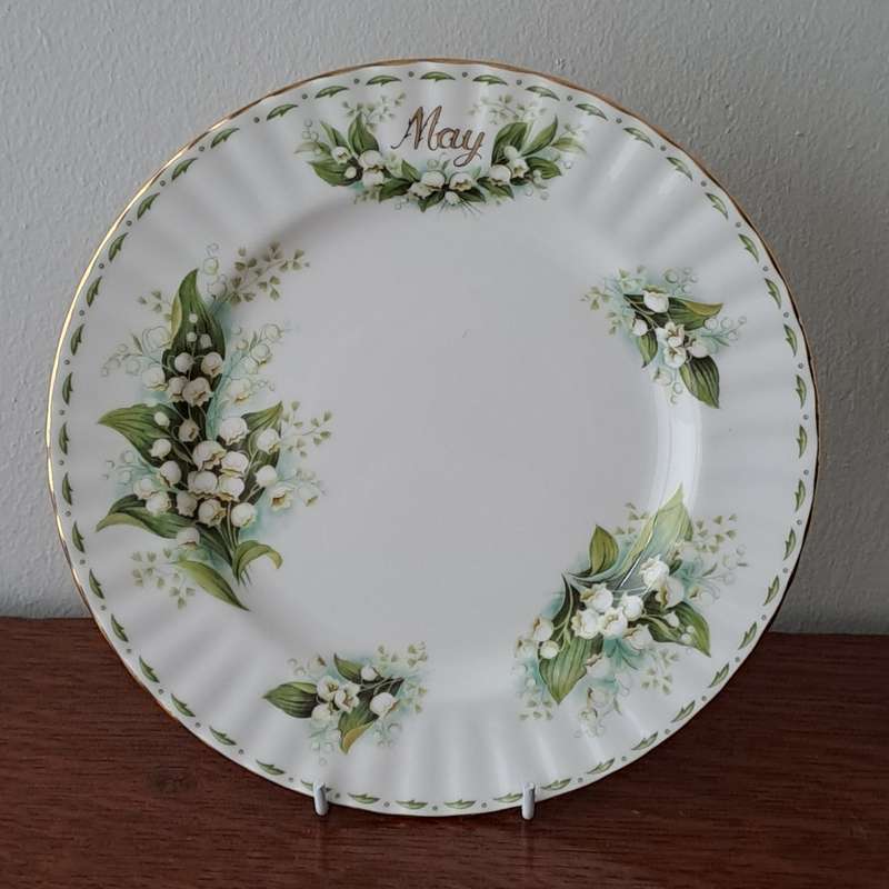 Royal Albert Flower Of the Month Plate 'May'