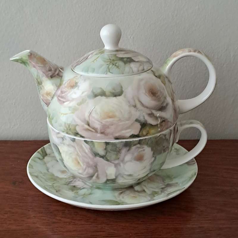 Maxwell Williams Tea For One 'Misty Rose'