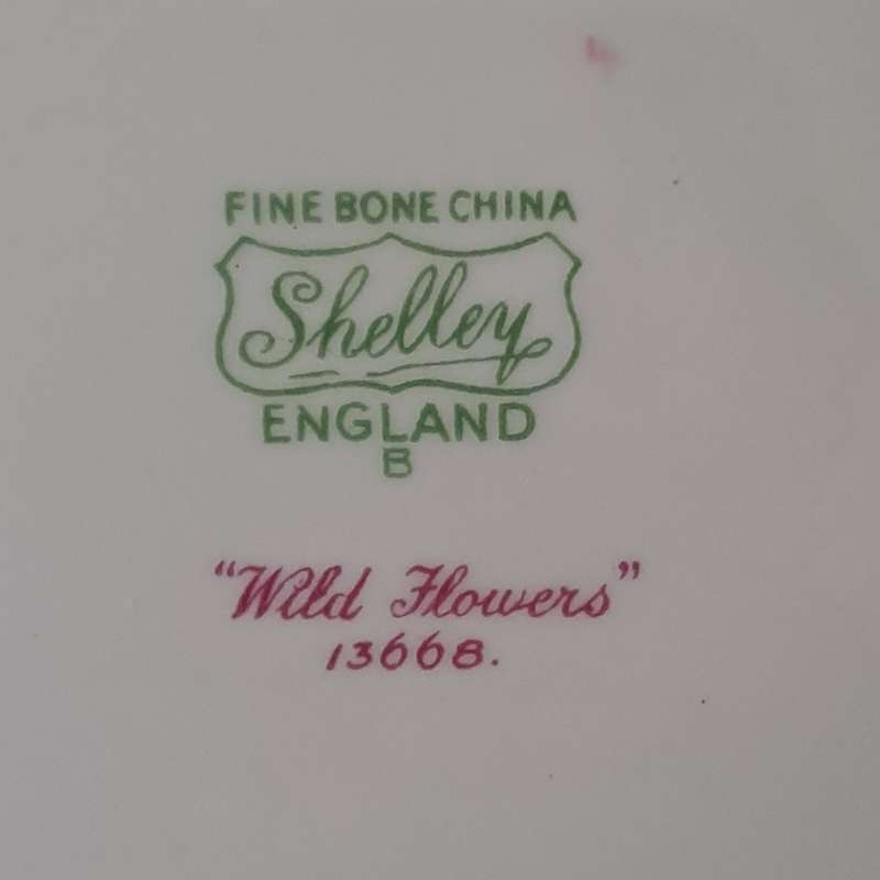 Shelley 'Wild Flowers' Twin Handle Server
