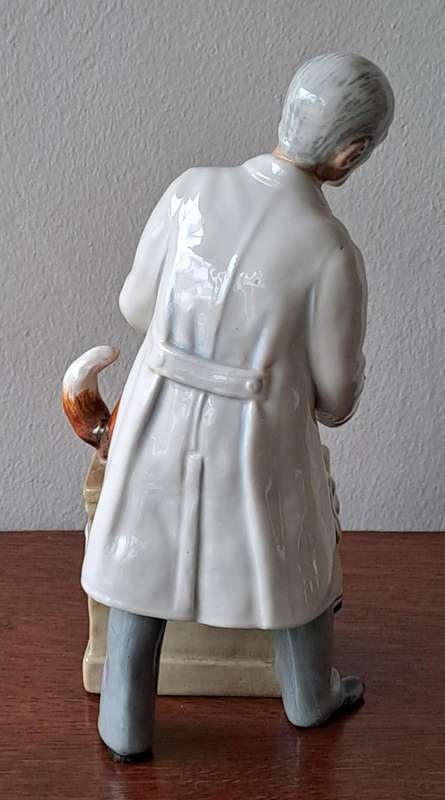 Royal Doulton 'Thanks Doc' HN2731