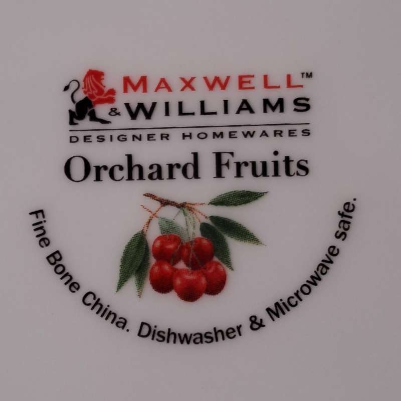 Maxwell Williams 'Orchard Fruits' Plate (Cherries)