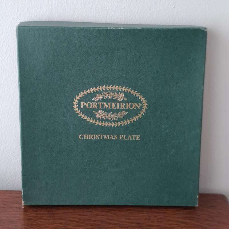 Portmeirion Botanic Garden 'Christmas 1995' Plate - boxed