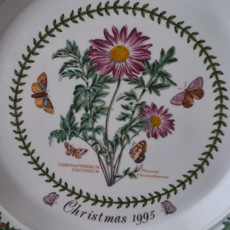 Portmeirion Botanic Garden 'Christmas 1995' Plate - boxed