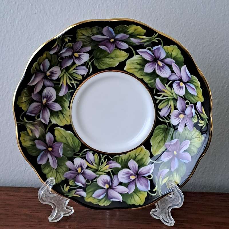Royal Albert Duo 'Purple Flowers'