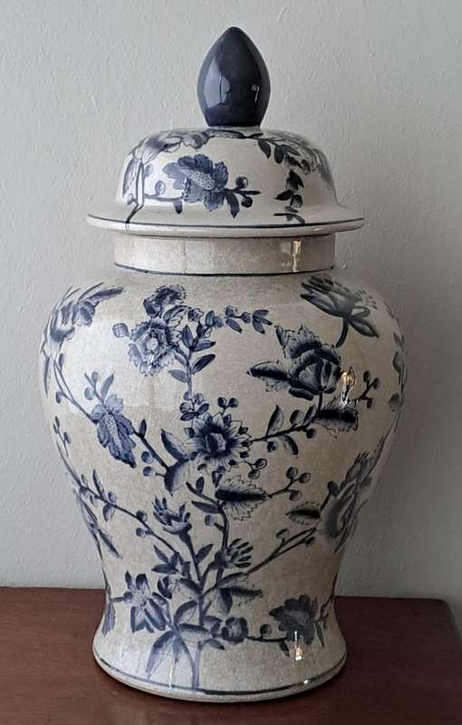 Large Crackle Glaze Ginger Jar