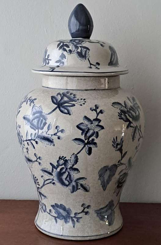 Large Crackle Glaze Ginger Jar
