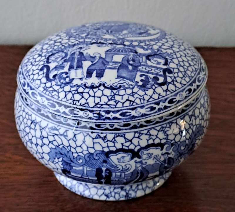 William Adams Chinese Bird Covered Bowl