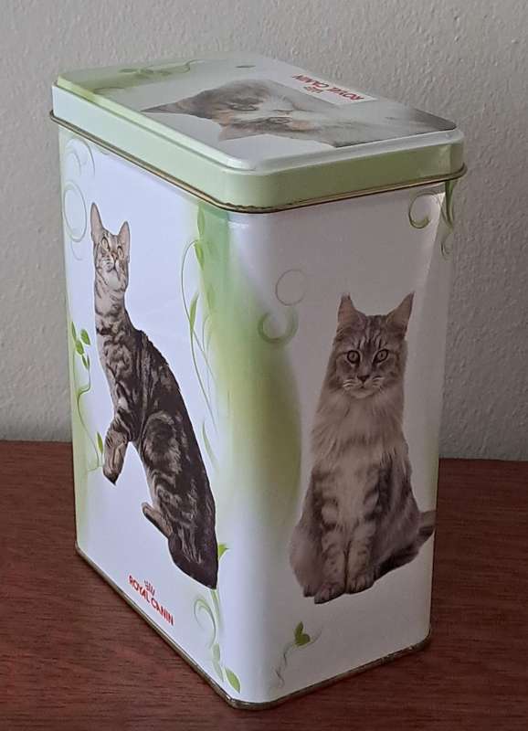 Vintage Cat Tin