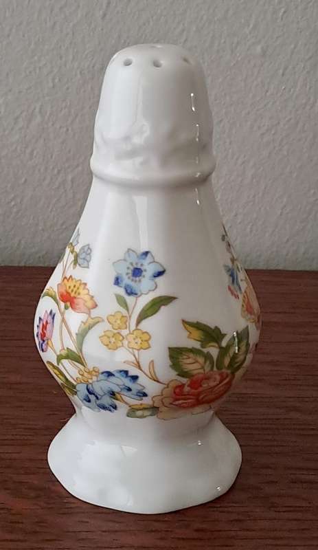 Aynsley 'Cottage Garden' Pepper Shaker