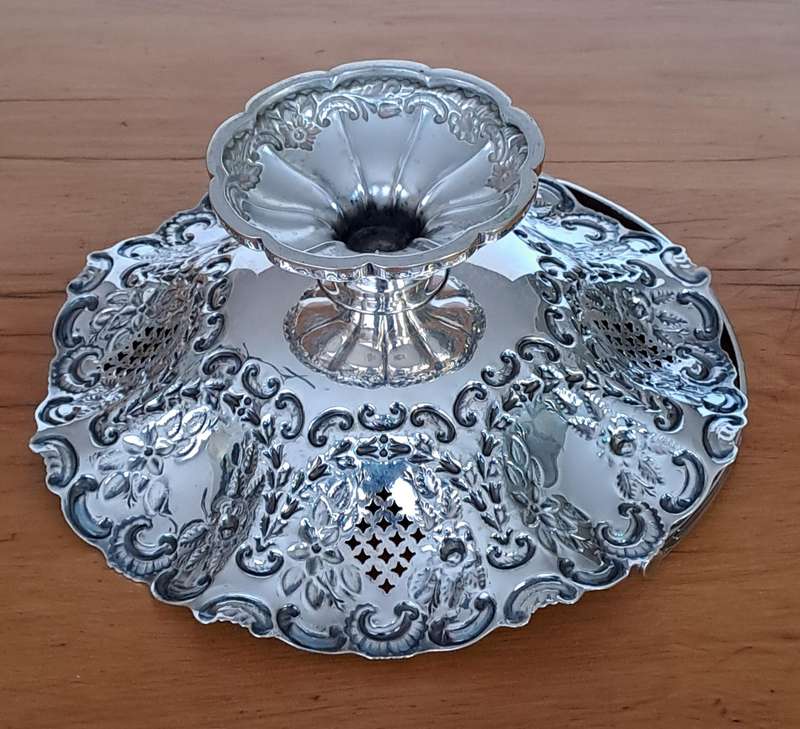 Beautiful EP Round Bowl with Swing Handle