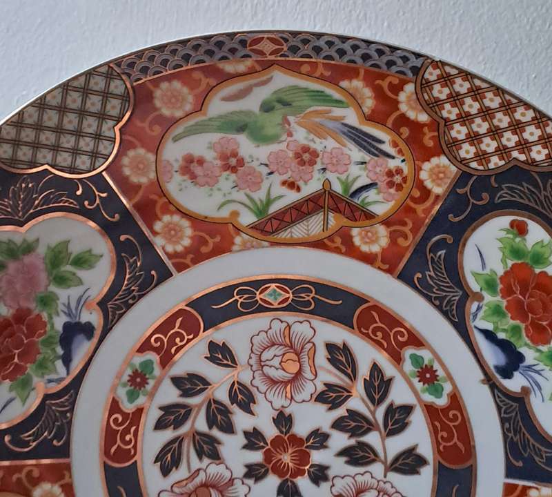 Exquisite Oriental Charger