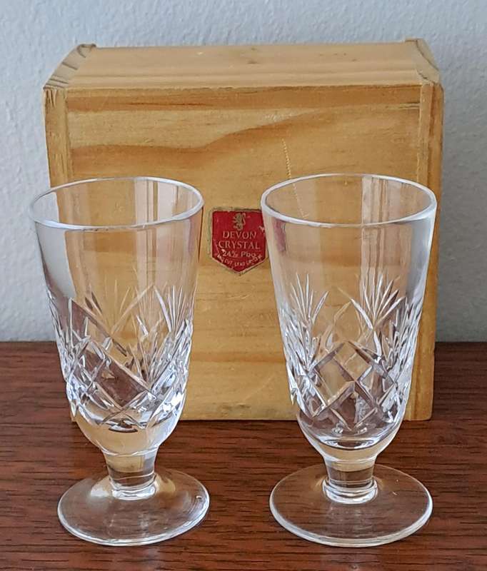 Devon Crystal Pair of Liquer Glasses