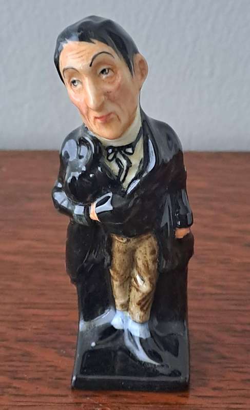 Royal Doulton Dickens Figurine 'Stiggins'
