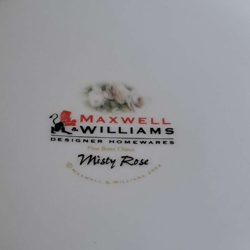 Maxwell Williams Teapot 'Misty Rose'