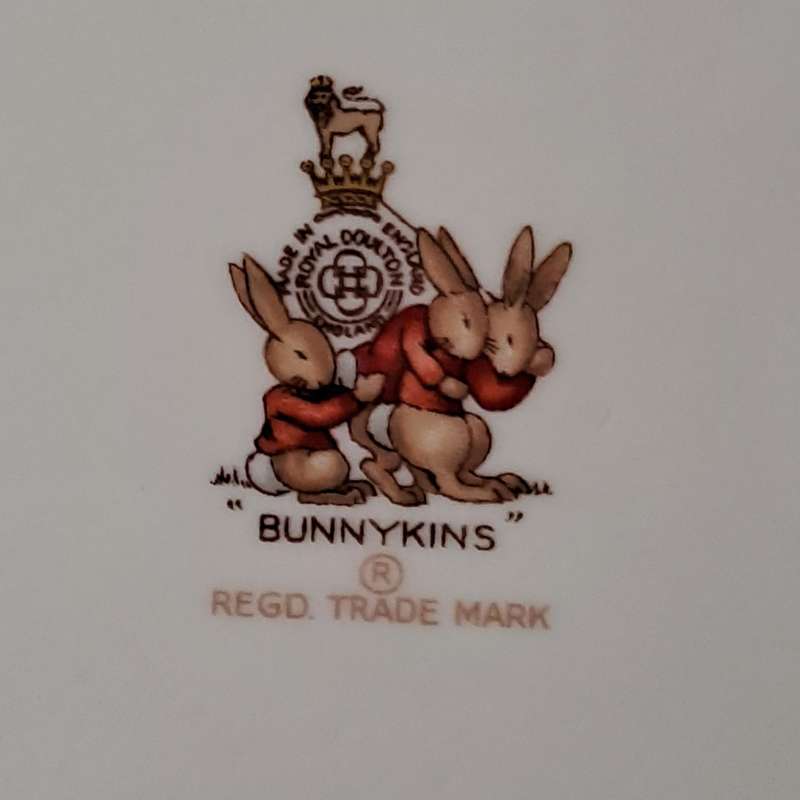 Royal Doulton Bunnykins Large Porridge Bowl - 'Bonfire'