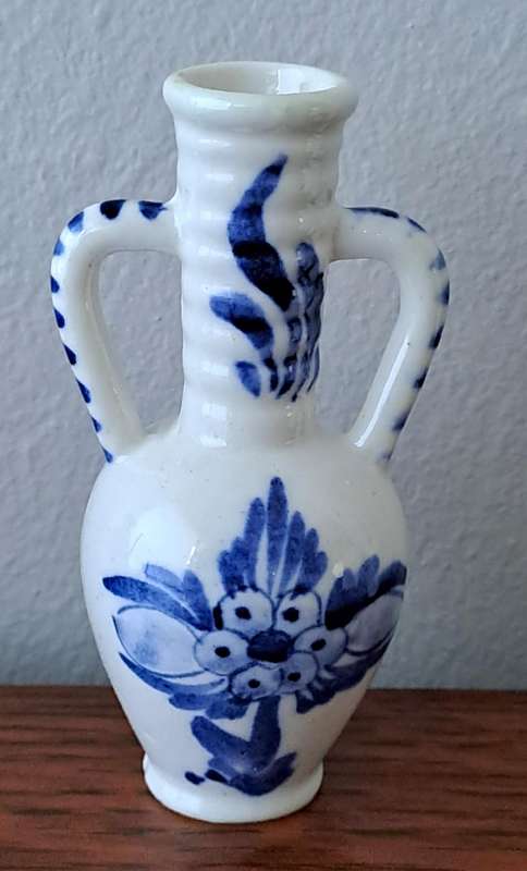 Little Lucia Vase