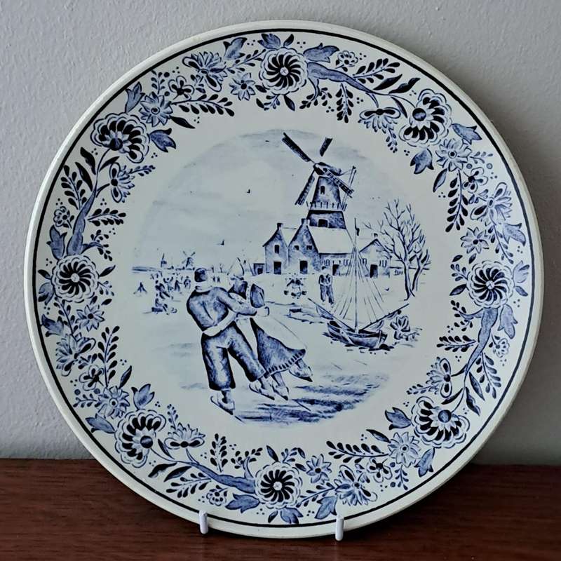 Delft Skating Scene Plate