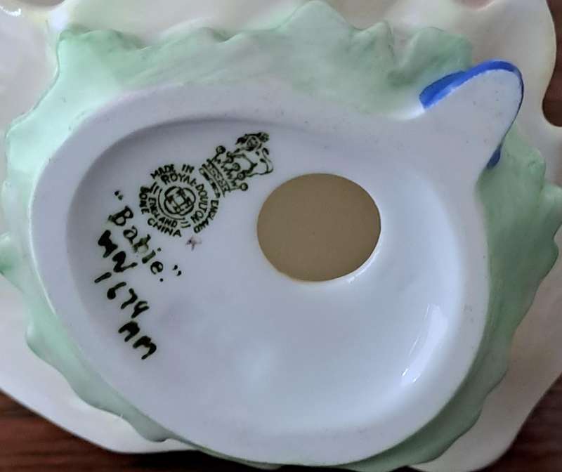 Royal Doulton 'Babie' HN1679