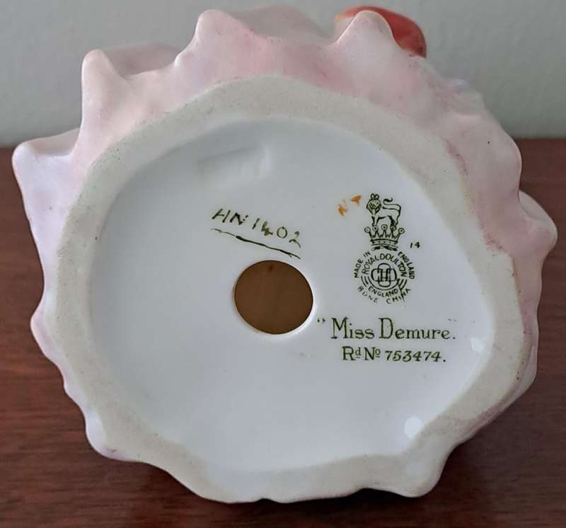 Royal Doulton 'Miss Demure' HN1402