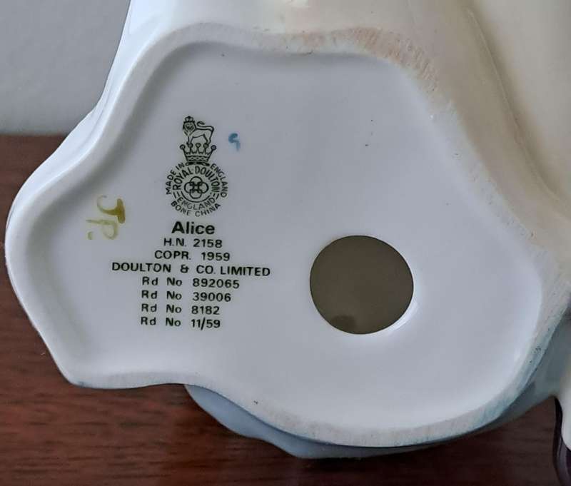 Royal Doulton 'Alice' HN2158