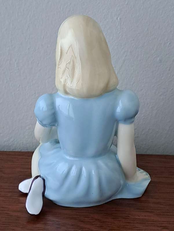Royal Doulton 'Alice' HN2158