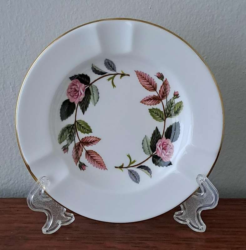 Wedgwood Ashtray 'Hathaway Rose'