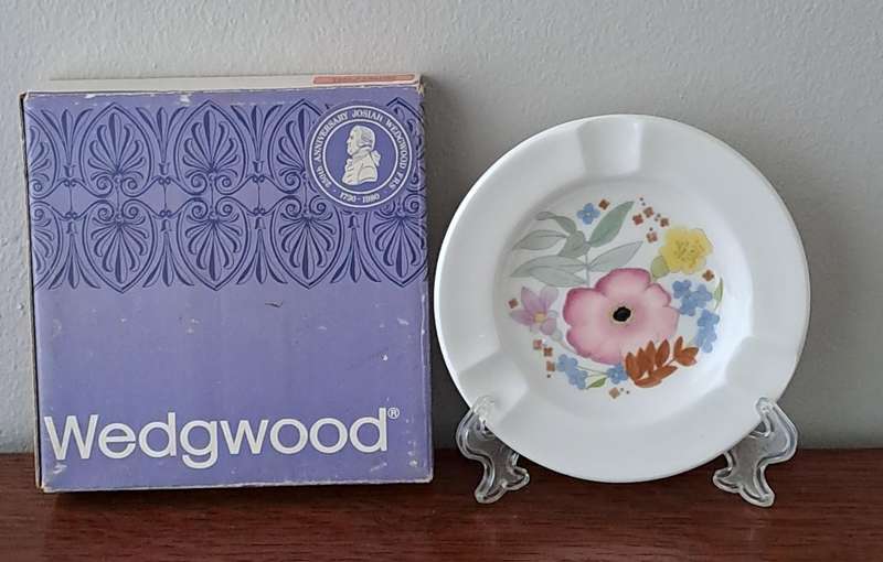 Wedgwood Ashtray 'Meadow Sweet' - boxed