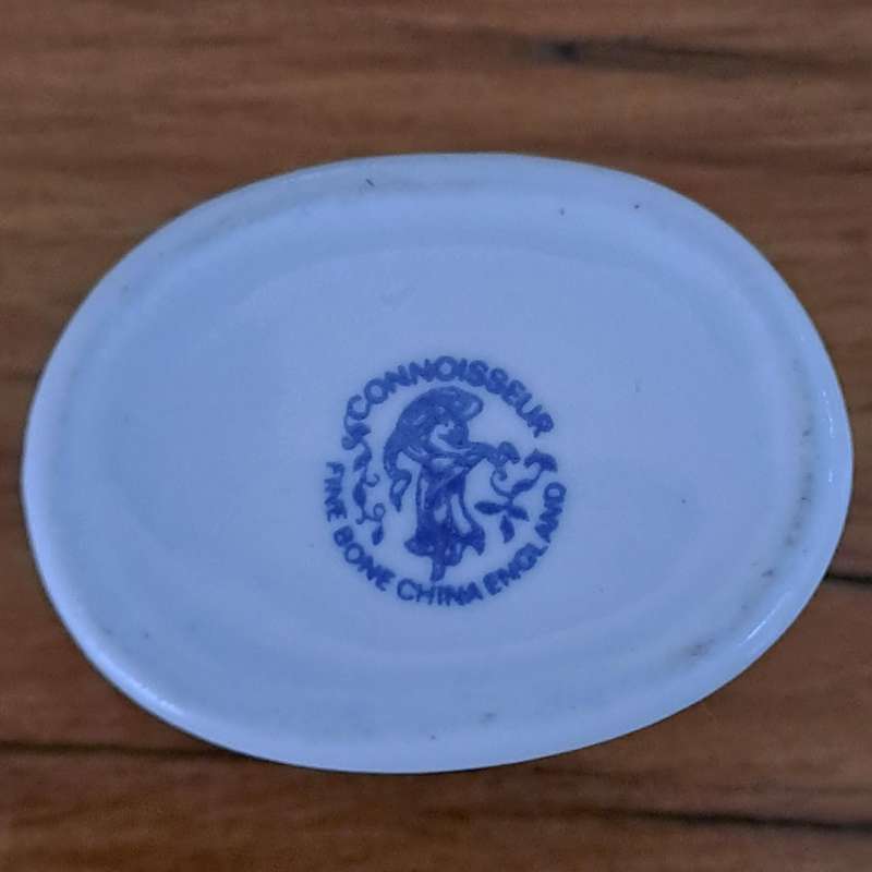 Porcelain Trinket Box