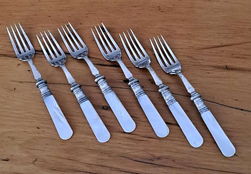 EPNS Mother of Pearl Handle Fish Set in Box
