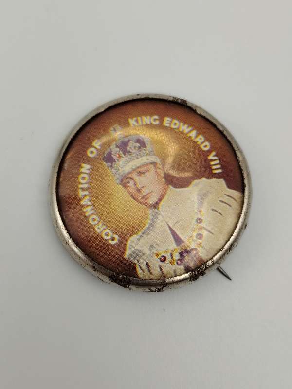 Coronation of King Edward badge