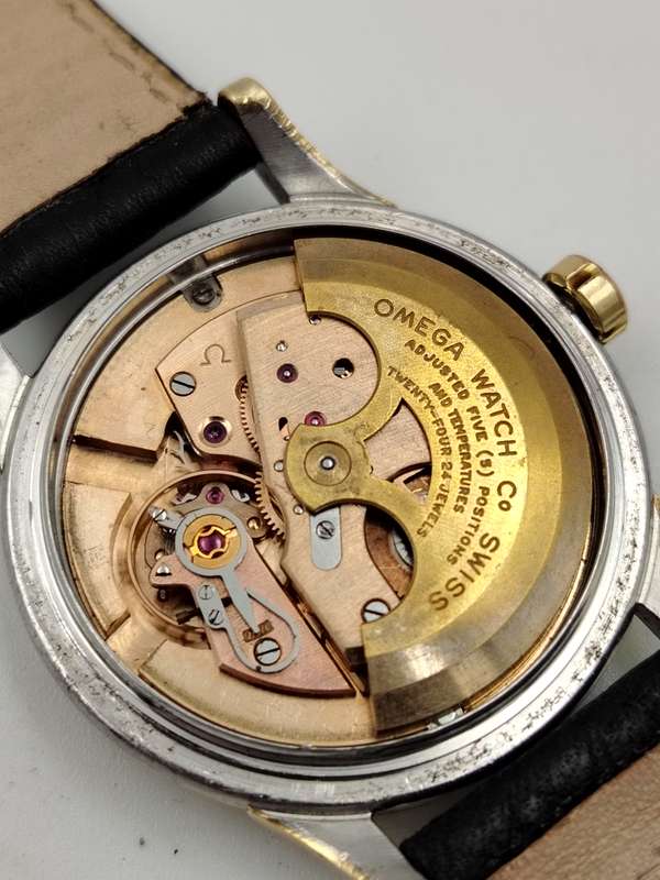 Omega Constellation piepan WORKING 33mm ex crown 43mm lug to lug