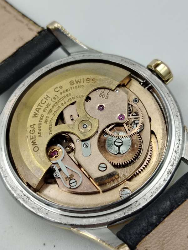 Omega Constellation piepan WORKING 33mm ex crown 43mm lug to lug