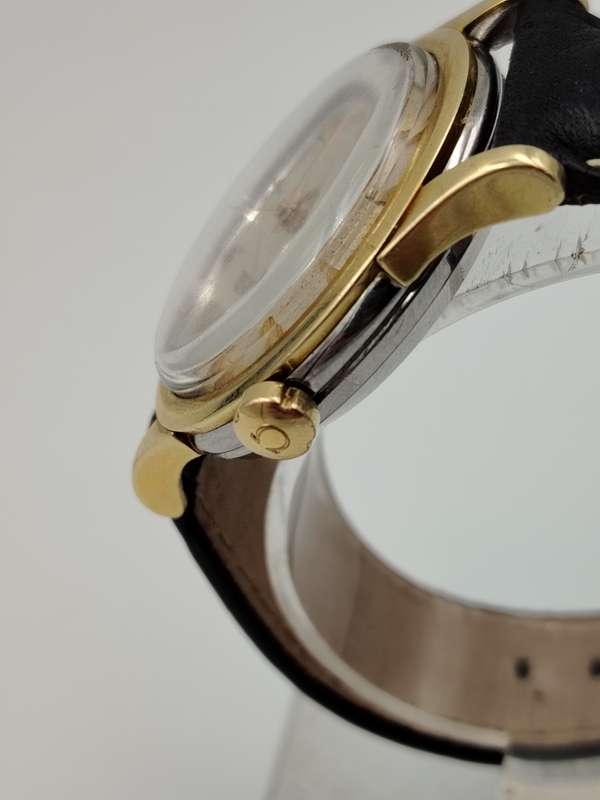 Omega Constellation piepan WORKING 33mm ex crown 43mm lug to lug