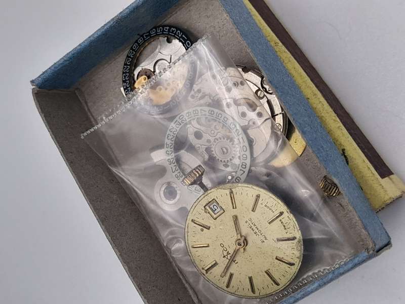 Watch parts for steampunk/repairs