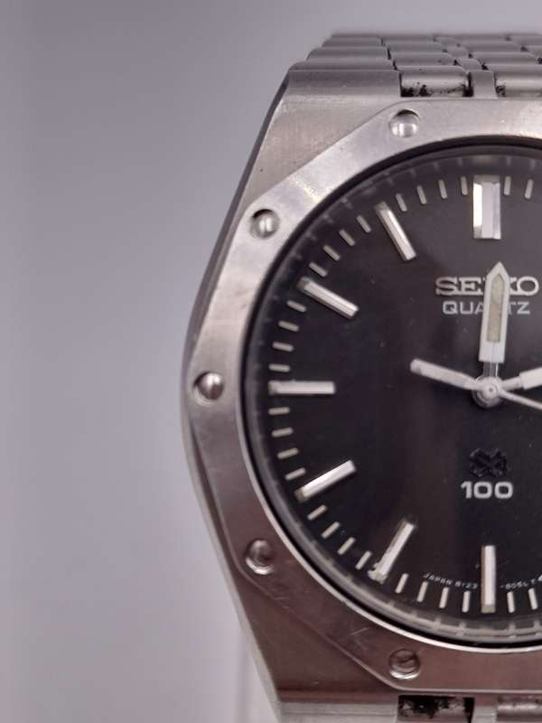 Seiko Quartz WORKING 42mm lug to lug 40mm ex crown