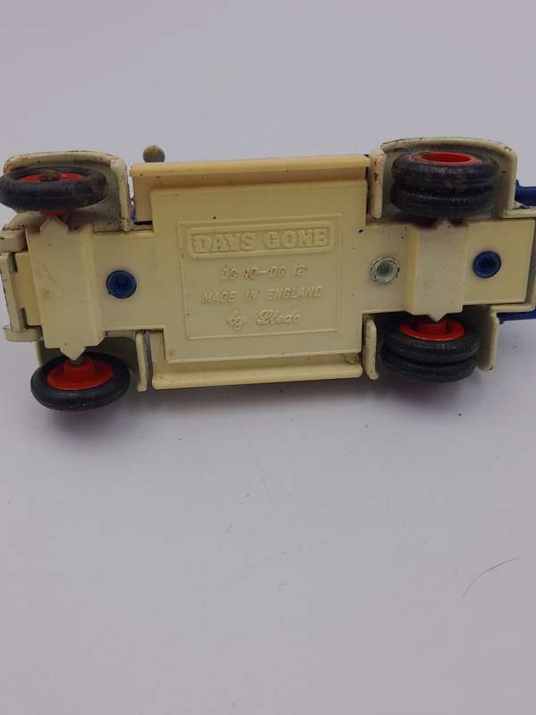 1984 Lledo Days Gone by Die cast Bermuda fire department truck DG21