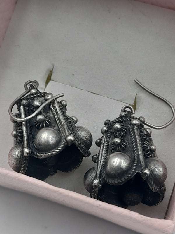 Antique hook in bell earrings sterling silver length: 17mm width: 13mm