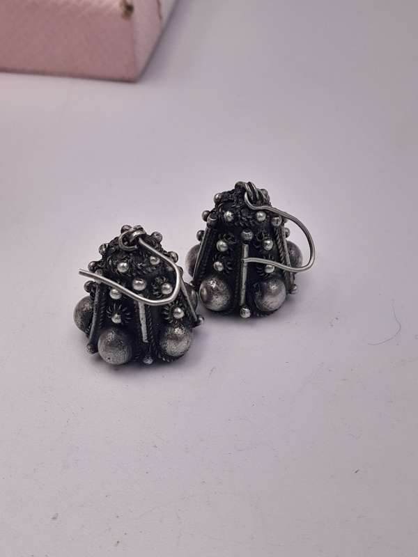 Antique hook in bell earrings sterling silver length: 17mm width: 13mm