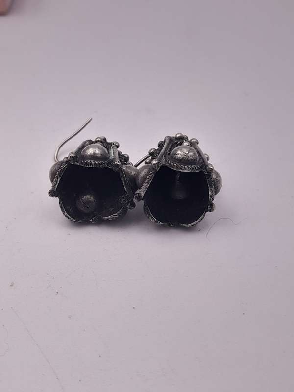 Antique hook in bell earrings sterling silver length: 17mm width: 13mm