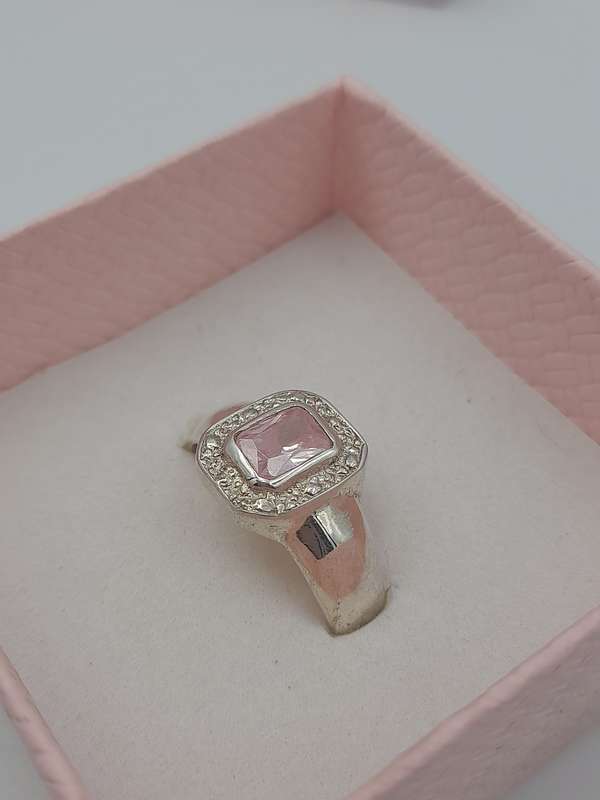 Sterling silver ladies rings Size: U