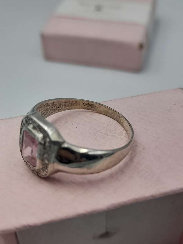 Sterling silver ladies rings Size: U