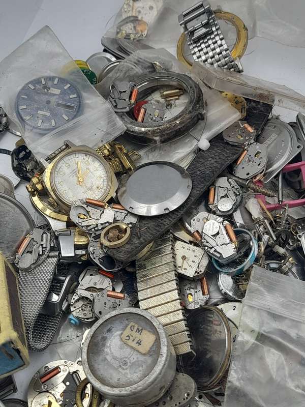Watch parts for steampunk/repairs