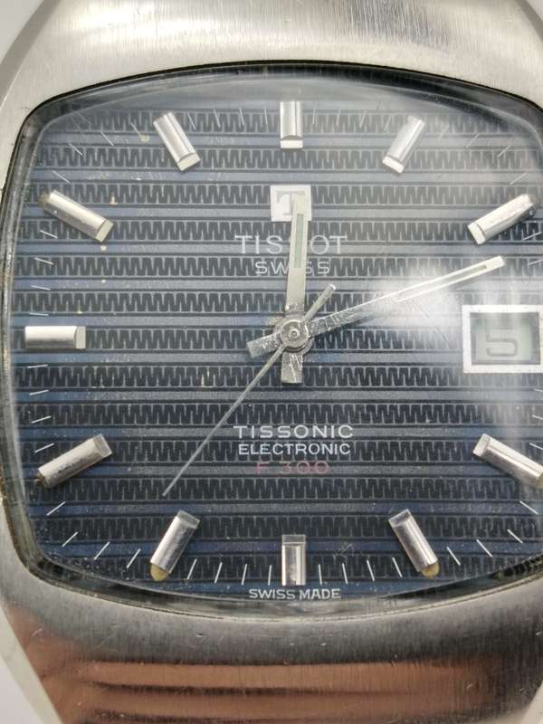Rare Tissot tissonic F300 39mm ex crown