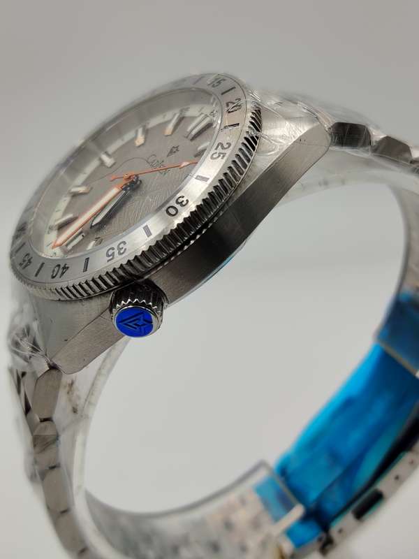 Cadisen wrist watch