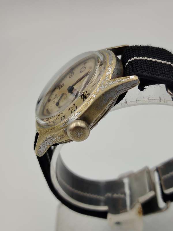 Moeris WW2 issued ATP 33mm ex crown