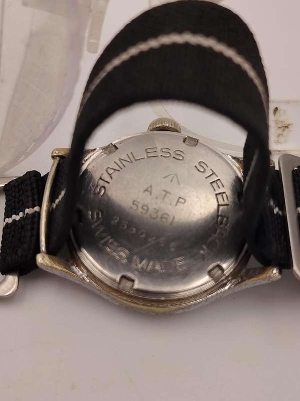 Moeris WW2 issued ATP 33mm ex crown