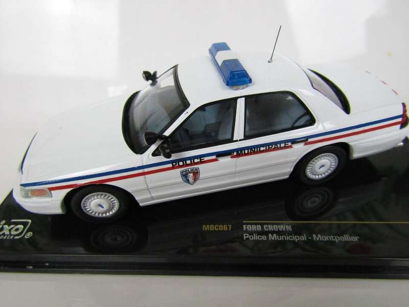 FORD CROWN VICTORIA MONTPELIER POLICE -Police cars of the world - RARE & DETAILED